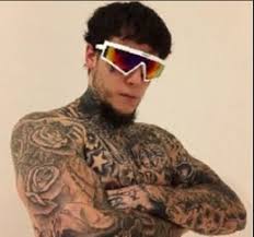 Veremos qué pasa con él, qué decisión toma el (…) por eso decidimos que alex caniggia sea el eliminado de esta noche, dijo germán martitegui. Entre Cruces Con El Jurado Y Dientes Nuevos Alex Caniggia Volvio Al Cantando