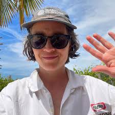 Julie Fleischer · Artist Profile