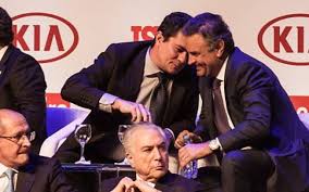 Resultado de imagem para aecio moro imagens