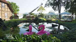 Second hand brautkleider | suchst du nach einem günstigen, aber dennoch qualitativ hochwertigem brautkleid? Zwischen Tull Und Tranen Grosse Outdoor Hochzeitsmesse Wird Von Brautausatter Hannes Schrader Organisiert