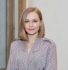 Yuliya Peresild Rasplakalas Vspominaya Ob Ubijstve Otca Starhit Ru