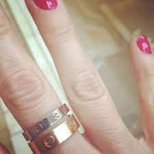 La navigazione si è interrotta e stai utilizzando una versione diversa del menu poiché hai cambiato risoluzione da desktop a mobile o viceversa. Cartier Love Rings Pink Gold And White Gold Cartier Love Ring Love Ring Cartier