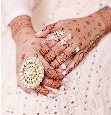 10 Trending Cocktail Ring Designs For Brides To Rock At Her Wedding In 2020 Wedding Mehndi Designs Modern Mehndi Designs Henna Art Designs