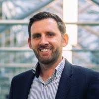 900+ profilů „Teeling“