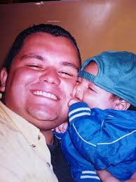 Federico “KiKo” Robles sembró la semilla del amor en su hijo y ahora recoge  los frutos