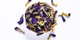 Sebagai bagian dari keluarga pewarna makanan, karmin sering digunakan untuk membuat makanan kemasan dan olahan agar terlihat lebih hidup dan menarik. 17 Bahan Pewarna Alami Untuk Masakan Ada Daun Pandan Dan Bunga Telang Halaman All Kompas Com