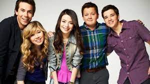 fora do revival de icarly atriz quebra o silencio confira