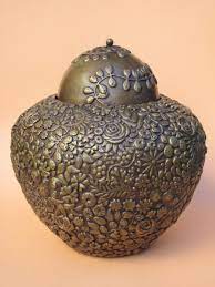 Confessions Of A Funeral Director Five Fabulous Artisan Urns Cremation Urns Urn Bronze