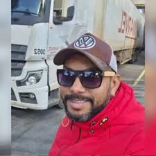 HOMEM QUE MATOU CAMINHONEIRO EM POSTO DE COMBUSTÍVEIS É PRESO PELA POLÍCIA  O suspeito de assassinar o caminhoneiro Márcio Roberto Wolff, de 41 anos,  em um posto de combustíveis no km 77