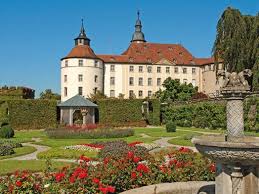 Om du är på jakt efter saker att göra i. Schloss Langenburg Ein Lohnendes Ziel Moritz Stadtmagazin Veranstaltungen Konzerte Partys Bilder