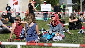 After the reunification of germany, dynamo played four seasons. Coronavirus Latest Germany S Infection Rate Rises Again News Dw 09 05 2020