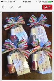 Pin Van Yukti Shukla Op Christmas Kleine Kerstcadeautjes Eenvoudige Cadeautjes Grappige Cadeaus