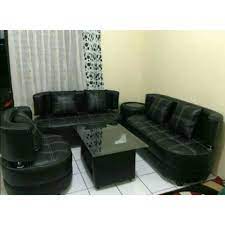 Sofa adalah kunci di dalam ruangan yang akan membuat pandangan orang terfokus pada benda tersebut. Sofa Minimalis Terbaru Hitam Full Kulit Oscar Kursi Ruang Tamu Murah L Sudut Shopee Indonesia
