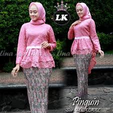 Cari produk hijab instan lainnya di tokopedia. Jual Setelan Kebaya Aurora Terbaru Atasan Brokat Rok Plisket 5 Warna Merah Muda Jakarta Pusat Hm Fashion88 Tokopedia