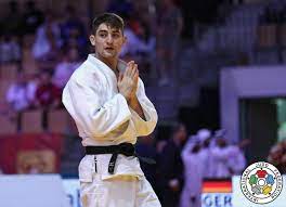 Im hart umkämpften finale der klasse bis 90. Eduard Trippel Ijf Org