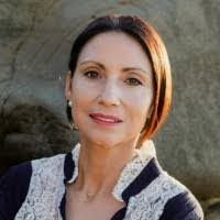 Patty Holman's Instagram, Twitter & Facebook