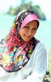 Abby abadi menyifatkan watak aleeza gerak khas edisi 2019 sebagai pegawai polis buntal nak tak nak, saya kena turunkan berat badan untuk pastikan proses penggambaran lancar didorong rasa teruja mahu menjayakan adegan lasak di lapangan. Abby Abadi Wikipedia Bahasa Indonesia Ensiklopedia Bebas