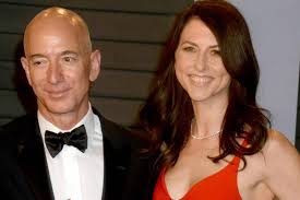 Mackenzie bezos ist romanautorin, eines ihrer bekanntesten werke ist the testing of luther albright. Mackenzie Bezos Will Grossteil Ihres Milliardenvermogens Spenden