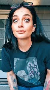 Casey Joslin's Instagram, Twitter & Facebook