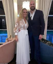 The story of nathan buckley's collingwood career will be one of heartbreak and near misses, a cruel fate for a man beloved by his club and respected throughout the game. Freedomroo Tyson Fury S Pregnant Wife Paris Puts Her Wedding Ring Back On After Covering It Up On Instagram Australiannewsreview