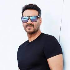 #ajay devgan #sonali bendre #tera mera saath rahen #bollywood #ajay x sonali #mine #music #my gif's #sonakshi sinha #ajay devgan #son of sardar #not atall excited for the film but sonakshi is. Ajay Devgn Ajaydevgn Twitter