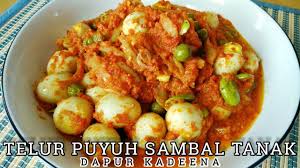 Bahkan mereka mengolahnya dalam berbagai jenis masakan yang cukup menggiurkan, seperti rendang, semur, atau dicampur bersama cabai rawit dan rempah. Cara Membuat Telur Puyuh Sambal Tanak Dijamin Enak Youtube