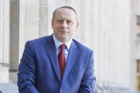 Novým generálním ředitelem českých drah se ve středu stal václav nebeský, dosavadní politický náměstek na ministerstvu pro místní rozvoj, který již v čd dříve působil. Vaclav Nebesky Zdopravy Cz