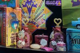 惚れ薬｜LOVE POTION（ラブ・ポーション）｜愛の妙薬｜ハリー・ポッターに登場する魔法薬 - 魔法界ドットコム ハリー・ポッター ＆  ファンタスティック・ビースト Harry Potter & Fantastic Beasts ファンサイト