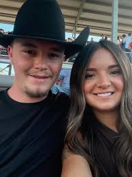 ✨2025✨ Ending the year with an amazing fiancé and a beautiful daughter❤️