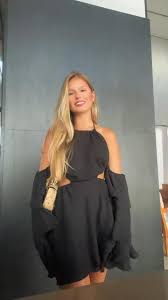 Lucy Muse • 700+ reels on Instagram