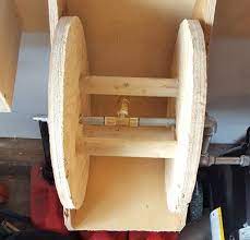 Diy Do It Yourself Air Hose Reel Hose Reel Woodworking Hose Storage