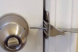 Kunci pintu rumah ukuran besar minimalis stallion sl 16 bn: Trik Bikin Kunci Pintu Kamar Dari Garpu Money Id