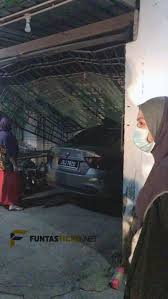 Save on minn kota motors, parts & more! Gara Gara Penunggang Motorsikal Makcik Umur 41 Tahun Rempuh Kedai Runcit Sebab Terkejut Wapcar