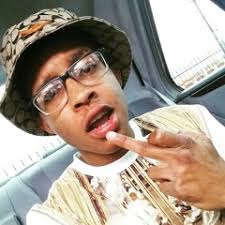 Stream Frederick Giles music