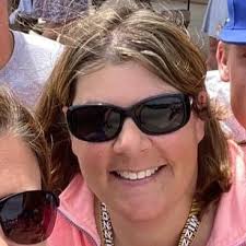 Rebecca Norfleet's Instagram, Twitter & Facebook