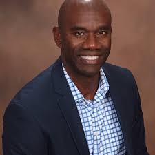 Dennis Royce's Instagram, Twitter & Facebook