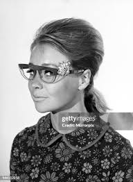 10,474 Fashionable Woman 60s Stock Photos, High-Res Pictures, and Images