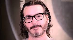 Paul Vallee's Instagram, Twitter & Facebook