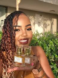 How to Use Dan Dula Oil Perfume