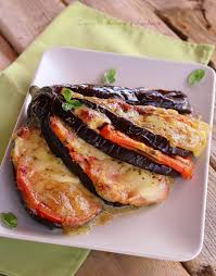 May 18, 2020 · inizio le mie proposte con i bucatini alla norma e la pasta alle melanzane due primi piatti semplici e gustosi.continuo le mie proposte con i cannelloni con le melanzane la pasta alla norma al forno e la ciambella di riso con melanzane tre ricette perfette per il pranzo della domenica. Melanzane Con Pomodoro E Mozzarella Ricetta Vegetariana