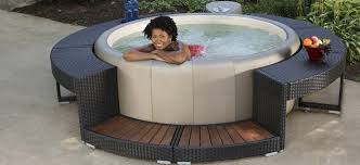 Una tinozza o una piscina utilizzata per fare il bagno. La Migliore Vasca Idromassaggio Prezzi E Offerte Di April 2021