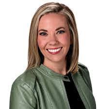 Lori Laverty's Instagram, Twitter & Facebook