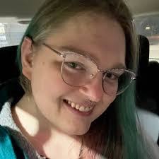 Jolene Holder's Instagram, Twitter & Facebook