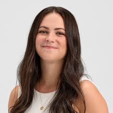 Présente parmi nous depuis plus d'un an, Frédérique Brossard brille en tant  que gestionnaire de projets au sein du Groupe Conseil. 💫 Son dévouement  envers ses clients et les autres membres de