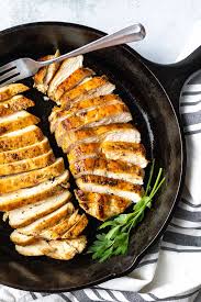 Frying the chicken can take up to 20 minutes and can depend on the size of the chicken, the amount of oil used and the size of the fryer. Pan Seared Chicken Breast Simply Whisked