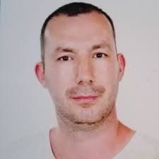 Feszített tükör, tanmedence, átadtuk a Sipost! 1922-ben Sipos Márton  tartotta a 100 méteres mellúszás világcsúcsát, öregbítve ezzel Magyarország  és Szekszárd hírnevét is. Mostantól egy az ő nevét viselő uszodában  tanulhatnak a következő