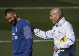 وإيطاليا ستصل إلى نصف نهائي يورو 2020. Ø²ÙŠØ¯Ø§Ù† ÙŠØ¯Ø¹Ù… Ø¹ÙˆØ¯Ø© Ø¨Ù†Ø²ÙŠÙ…Ø§ Ù„ØµÙÙˆÙ Ù…Ù†ØªØ®Ø¨ ÙØ±Ù†Ø³Ø§ Ø§Ù„ØªÙŠØ§Ø± Ø§Ù„Ø§Ø®Ø¶Ø±