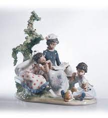 Artist signed lladro no.7617 w/box lady with dog, parasol, & flower basket 1991. Family Roots Lladro 01005371 Black Legacy Collection Lladro Families Lladro Figurines Collectibles