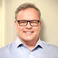 Everett Steele's Instagram, Twitter & Facebook