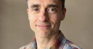 Simple Creatures' author Robert McGill's reading habits